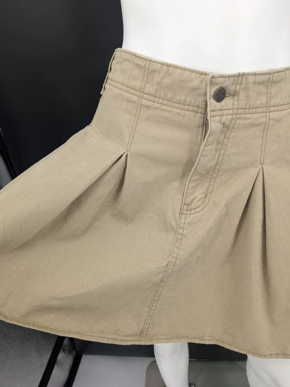 Old Navy Mini Pleated Skirt Classic Khaki Preppy Academia Pocket Heritage Xlarge